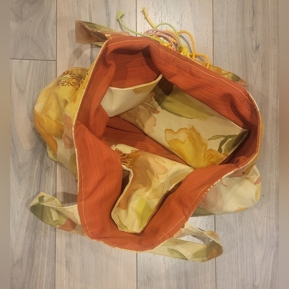 Canvas like Floral  Tote Bag - Picture 3 of 4